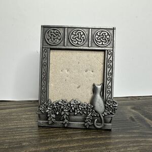 Vintage Miniature Pewter Picture Frame‎ Cat Sitting in Window 3"x2.25" No Glass